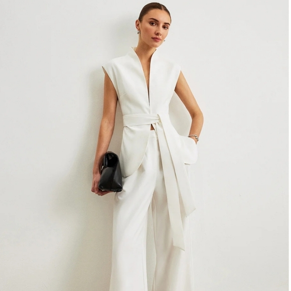 NWT Commense White Sleeveless Vest Top Blouse Tie Waist Belted Xs Old Money - Picture 2 of 10